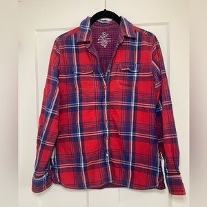Women’s Kuhl Size Small button down shirt
